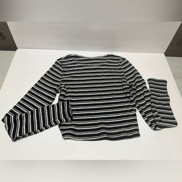 Revamped striped ribbed crop top/sweater size small stretchy - Picture 3 of 7